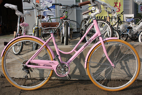 [중고](전시상품)Keith Haring Classic 26&#039;너무 예쁘고 귀여운 키스헤링 클래식 26인치 자전거 핑크